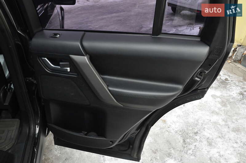 Позашляховик / Кросовер Land Rover Freelander 2008 в Львові