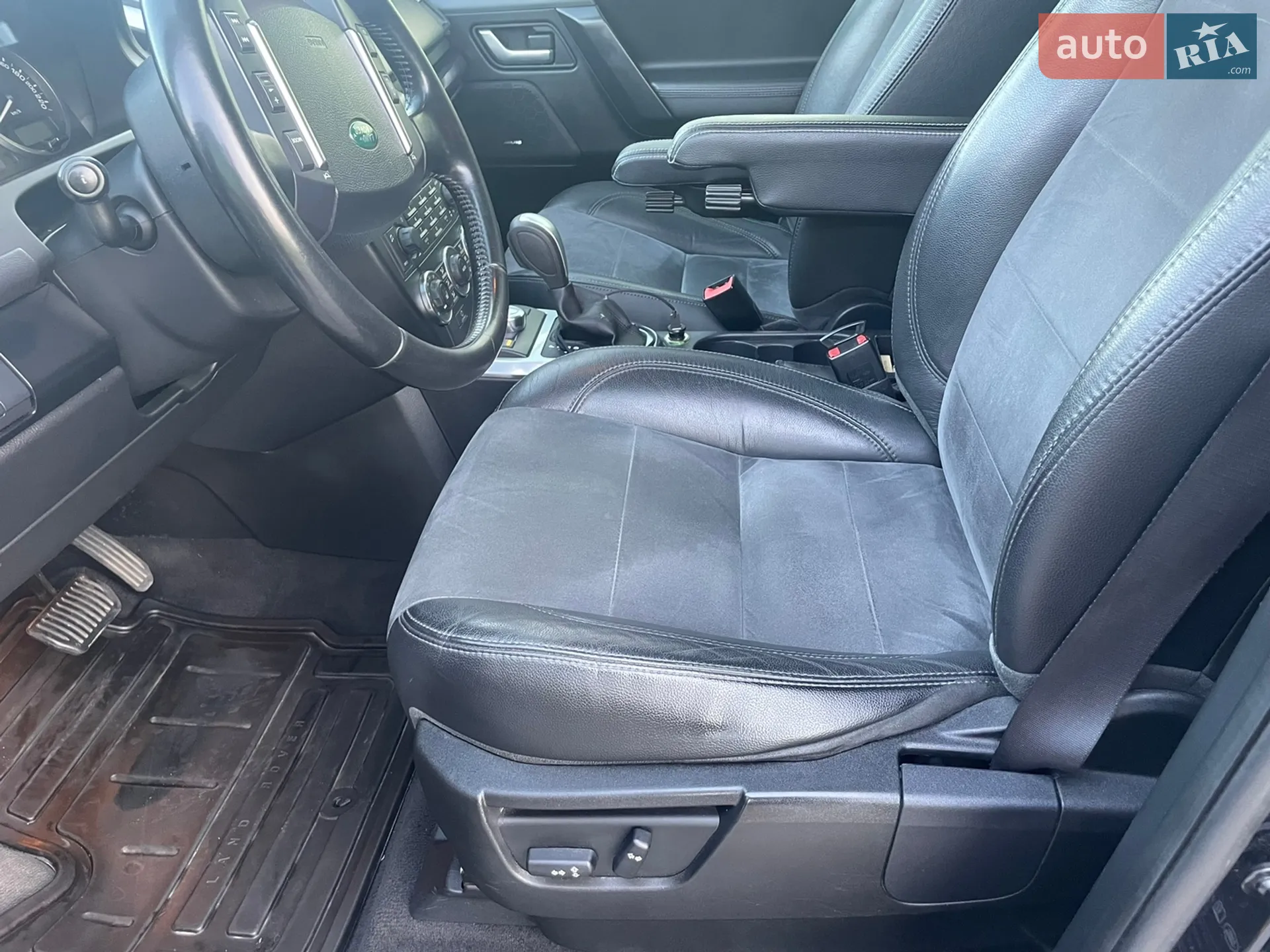 2011 Land Rover Freelander - мініатюра 17