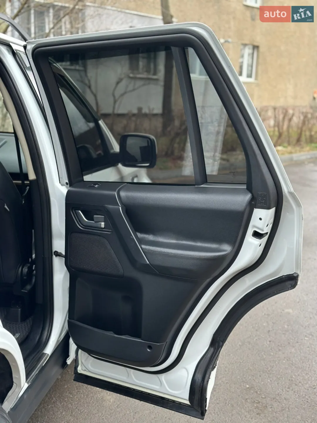 2013 Land Rover Freelander - мініатюра 27
