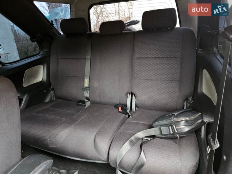 Позашляховик / Кросовер Land Rover Freelander 2004 в Чернівцях