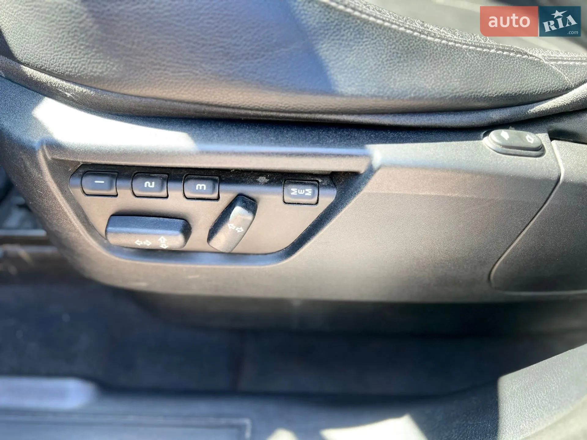 2012 Land Rover Freelander - мініатюра 13