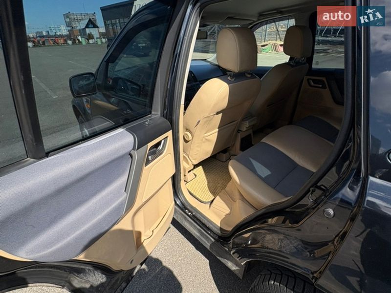 Позашляховик / Кросовер Land Rover Freelander 2008 в Києві