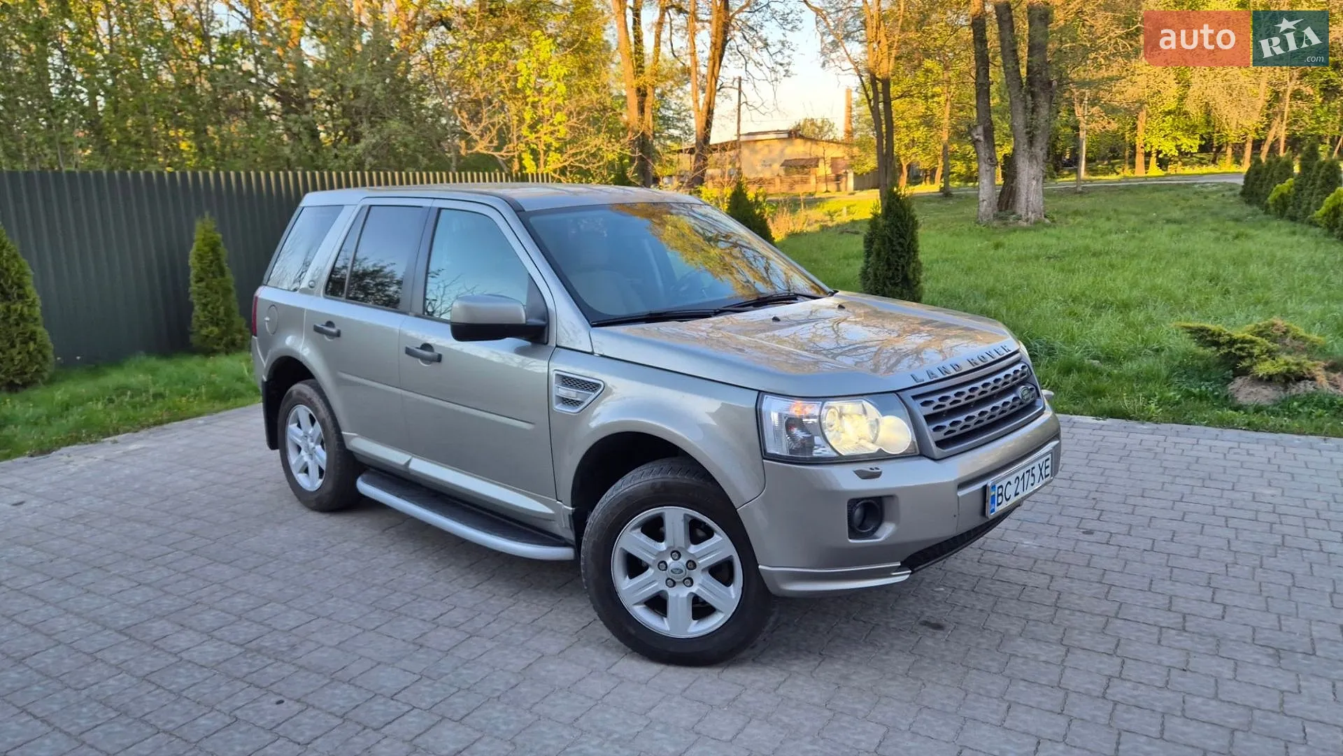 2011 Land Rover Freelander - мініатюра 12