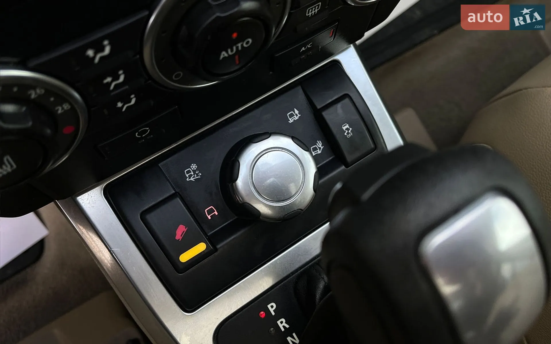 2011 Land Rover Freelander - мініатюра 21