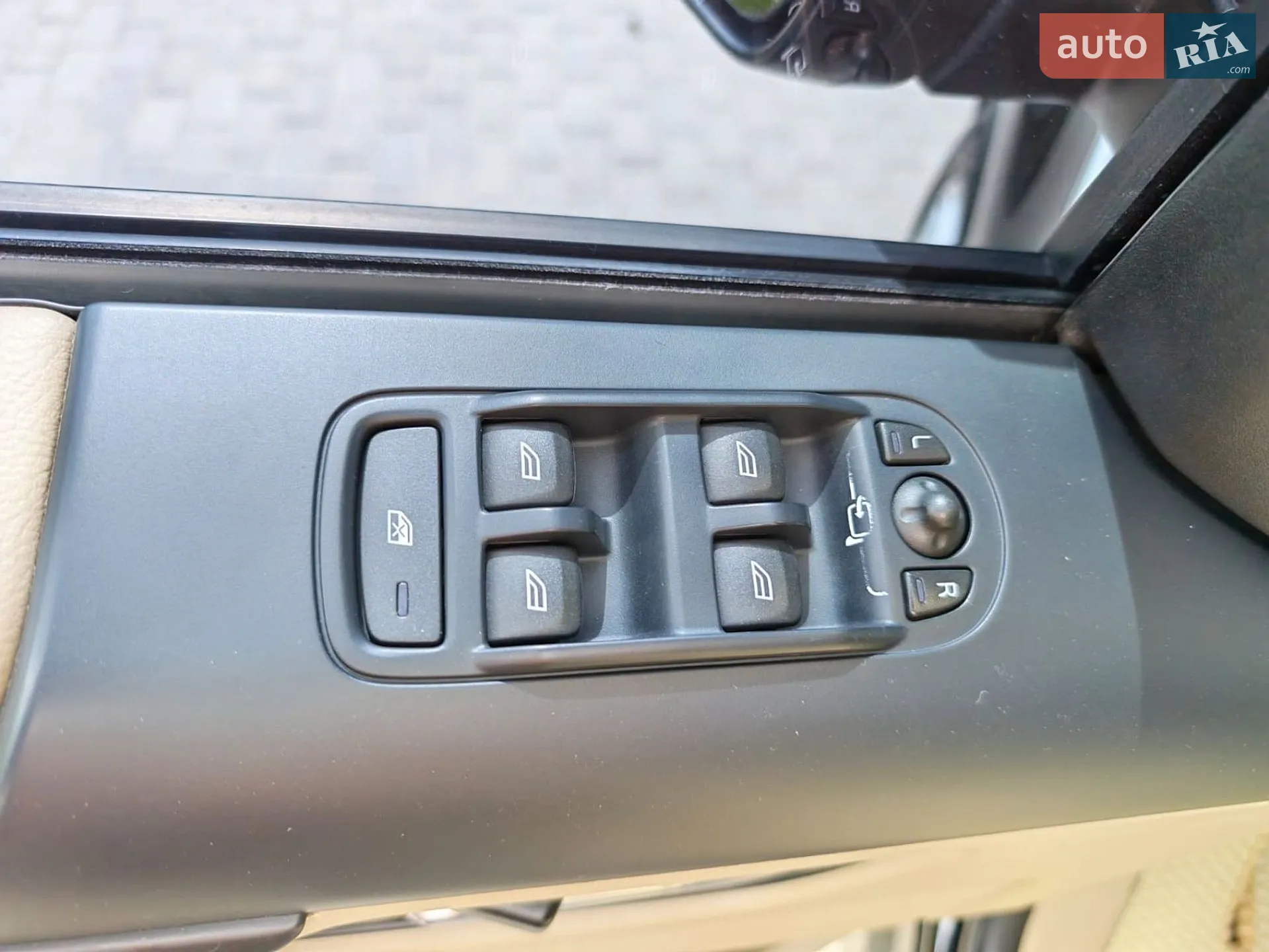 2013 Land Rover Freelander - мініатюра 31