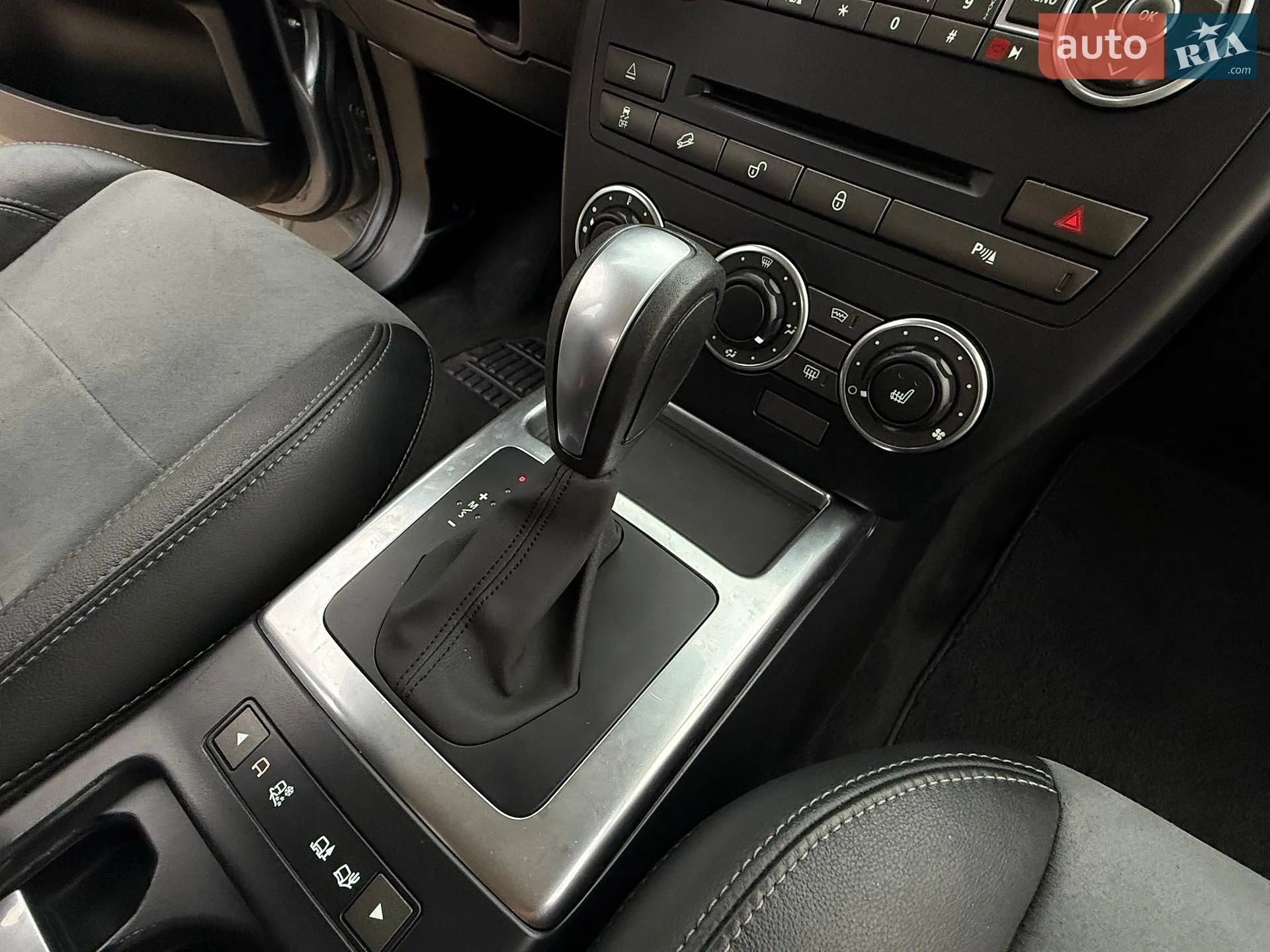 2015 Land Rover Freelander - мініатюра 41