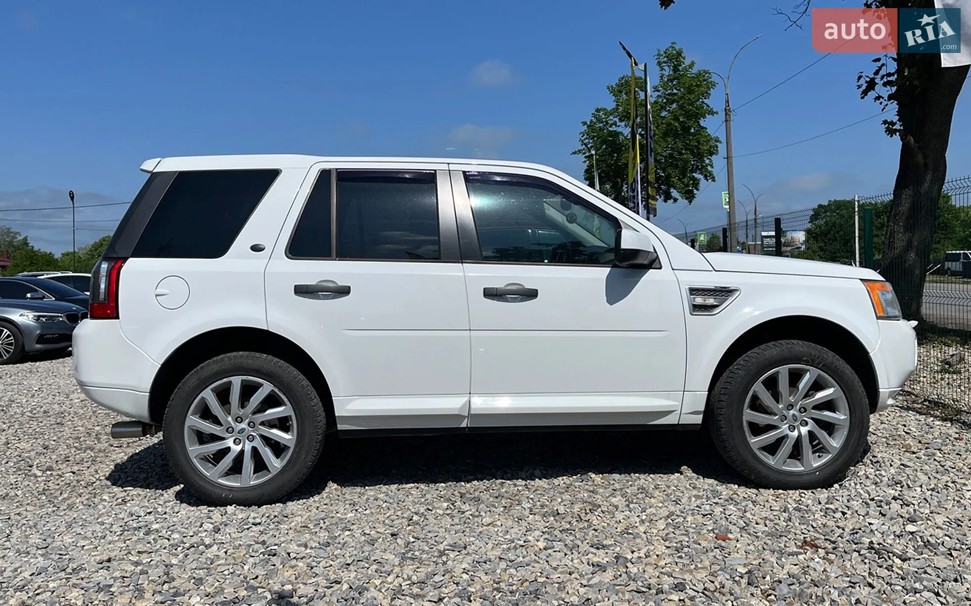 2011 Land Rover Freelander - мініатюра 8