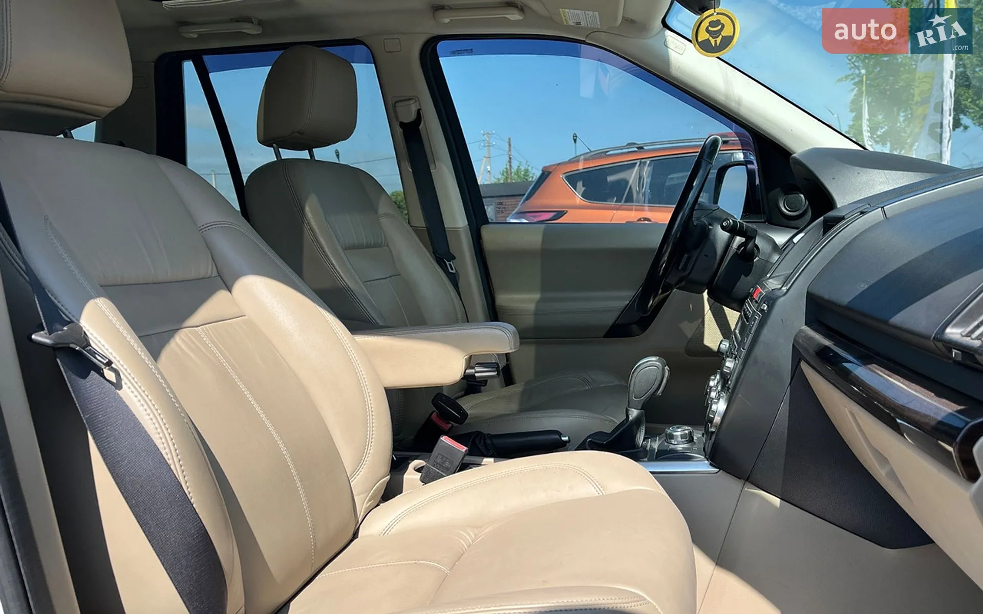 2011 Land Rover Freelander - мініатюра 19