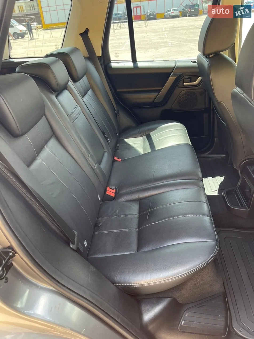 2010 Land Rover Freelander - мініатюра 11
