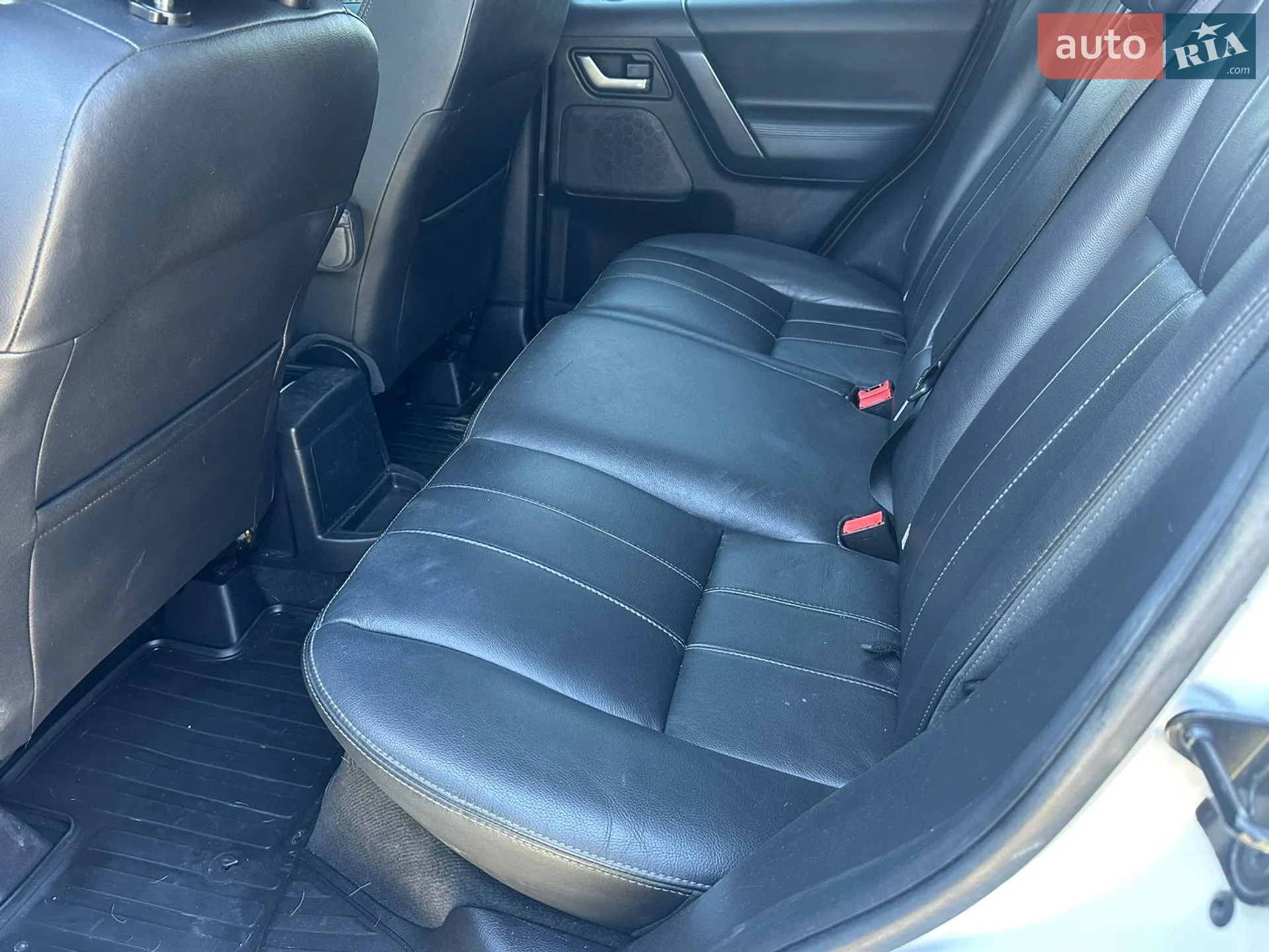 2014 Land Rover Freelander - мініатюра 19