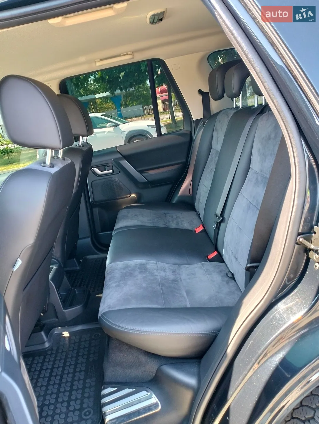 2011 Land Rover Freelander - мініатюра 77