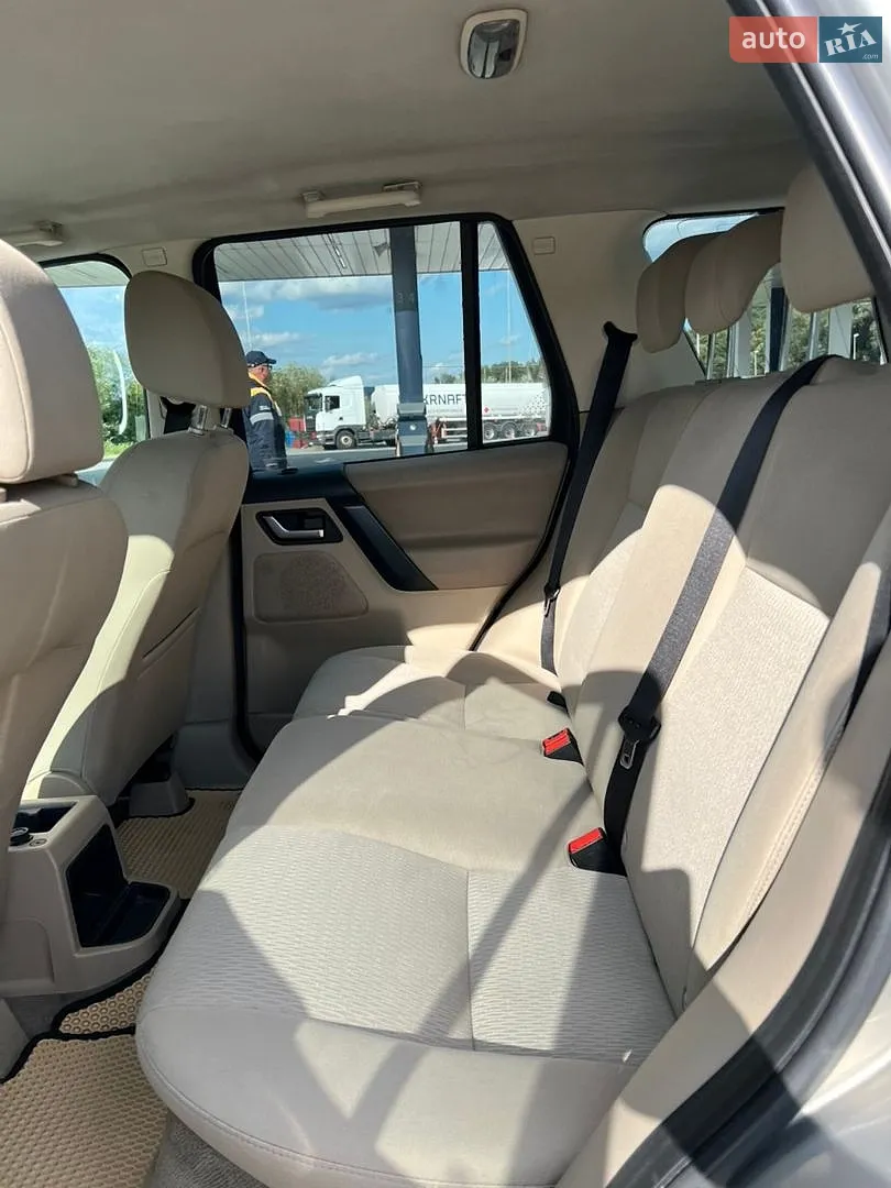 2011 Land Rover Freelander - мініатюра 17