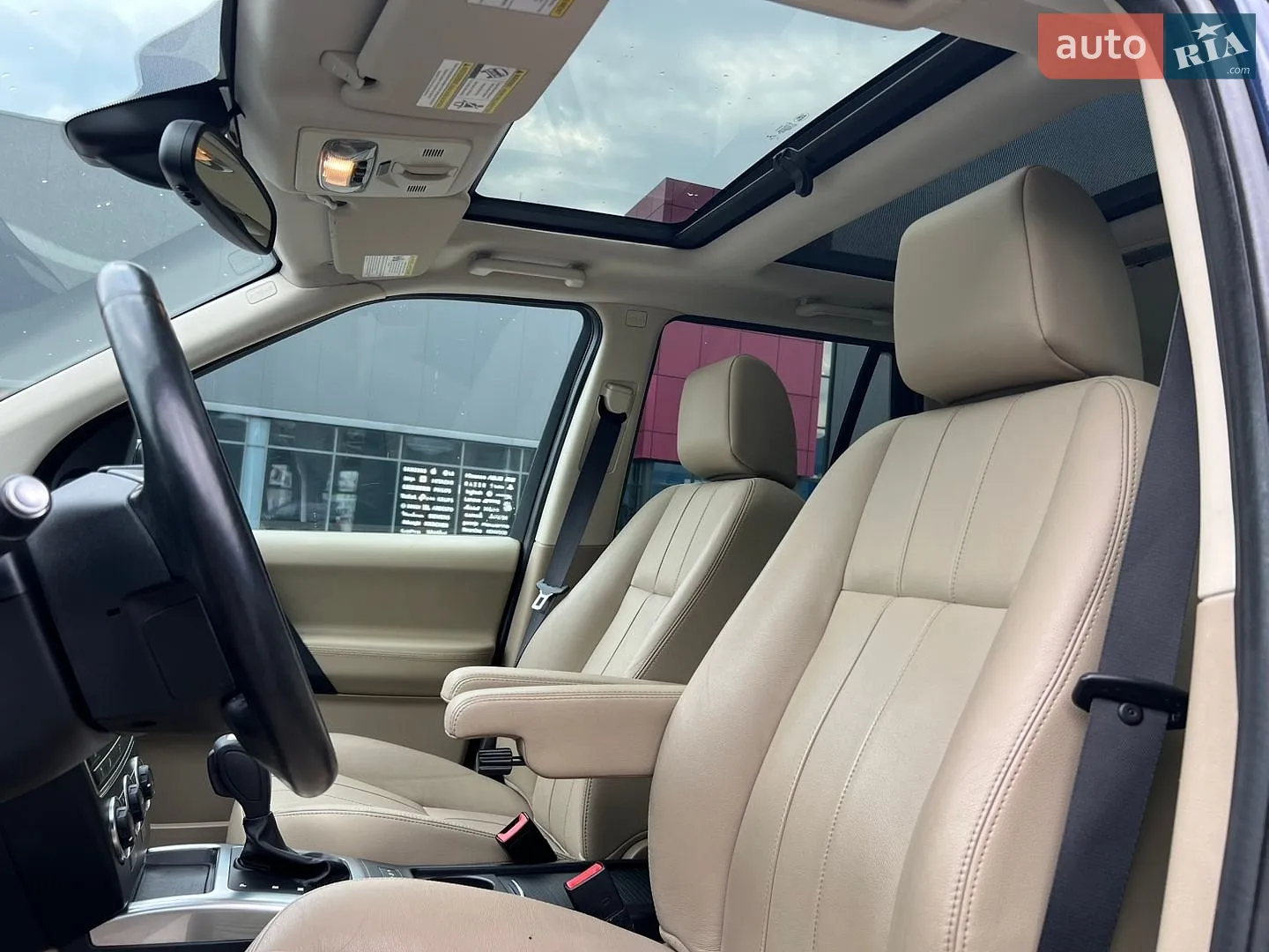 2014 Land Rover Freelander - мініатюра 18