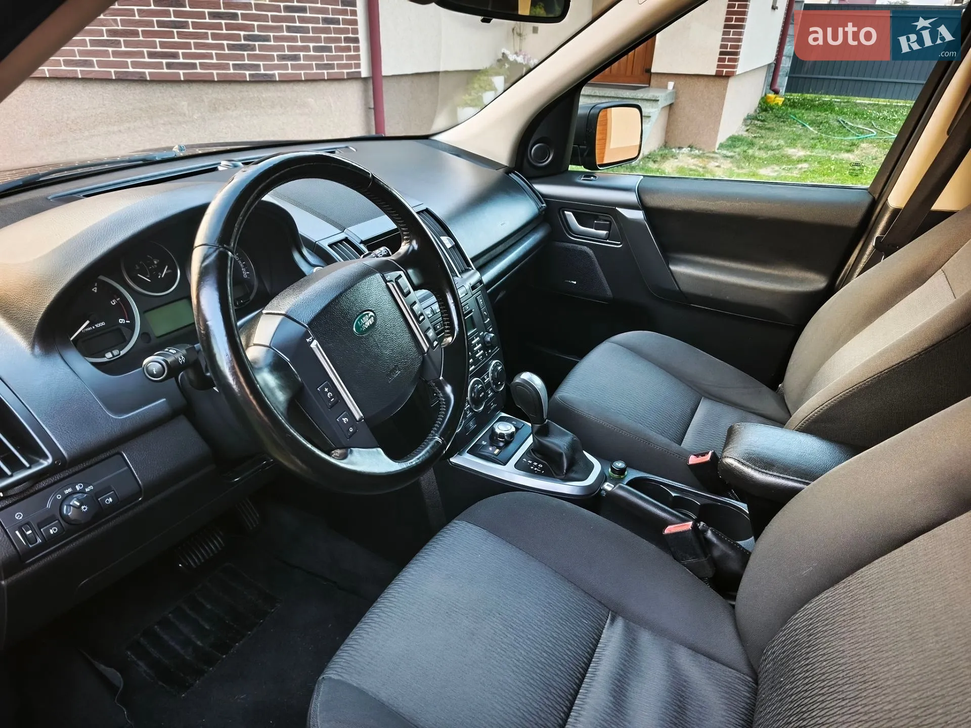 2011 Land Rover Freelander - мініатюра 31