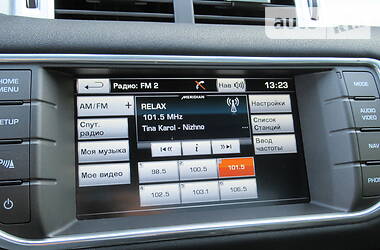 Позашляховик / Кросовер Land Rover Range Rover Evoque 2015 в 