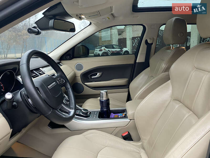 Внедорожник / Кроссовер Land Rover Range Rover Evoque 2016 в Ужгороде