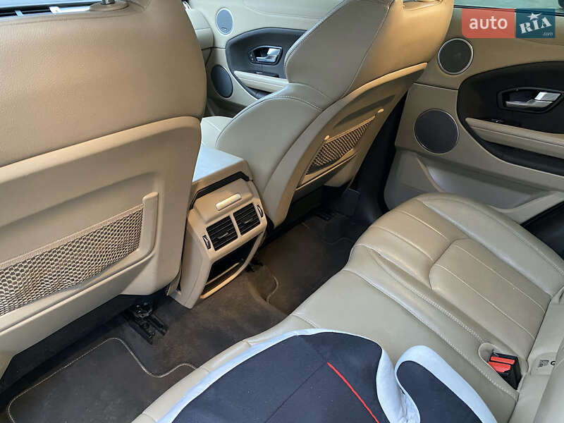Внедорожник / Кроссовер Land Rover Range Rover Evoque 2016 в Ужгороде