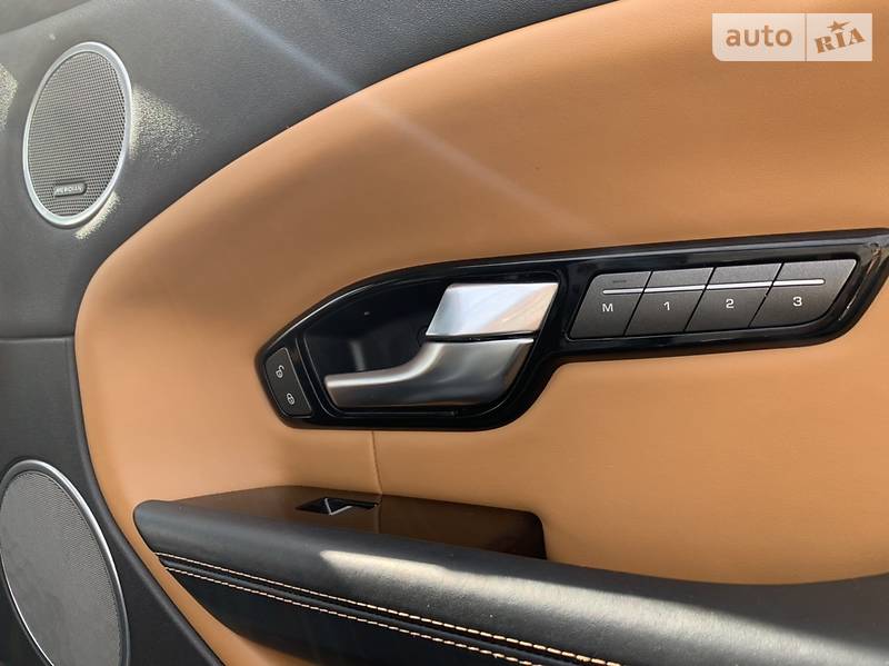 Позашляховик / Кросовер Land Rover Range Rover Evoque 2015 в Києві
