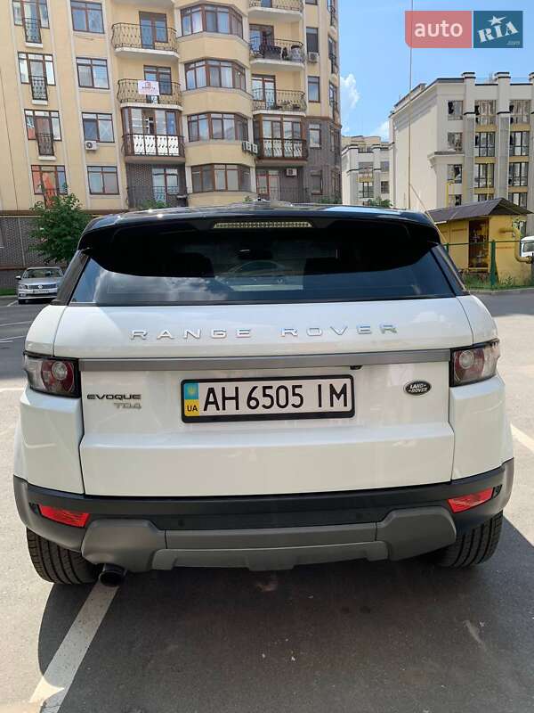 Внедорожник / Кроссовер Land Rover Range Rover Evoque 2015 в Ирпене
