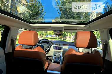 Внедорожник / Кроссовер Land Rover Range Rover Evoque 2012 в 