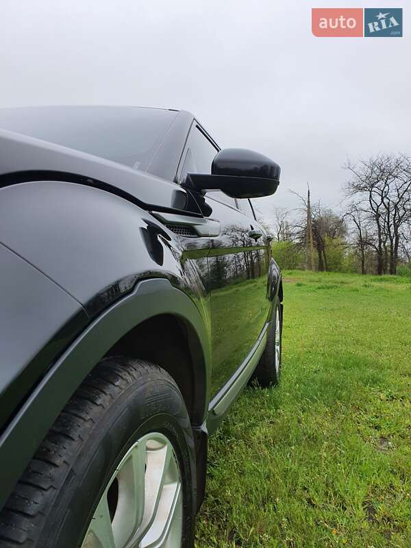 Внедорожник / Кроссовер Land Rover Range Rover Evoque 2014 в Киеве