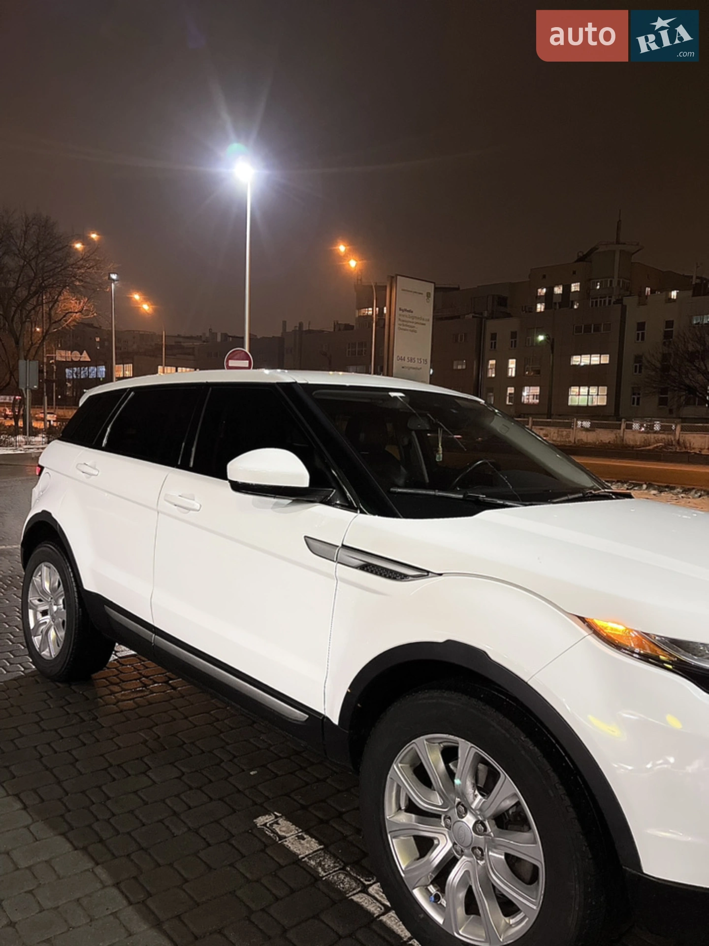 2017 Land Rover Range Rover Evoque - мініатюра 2