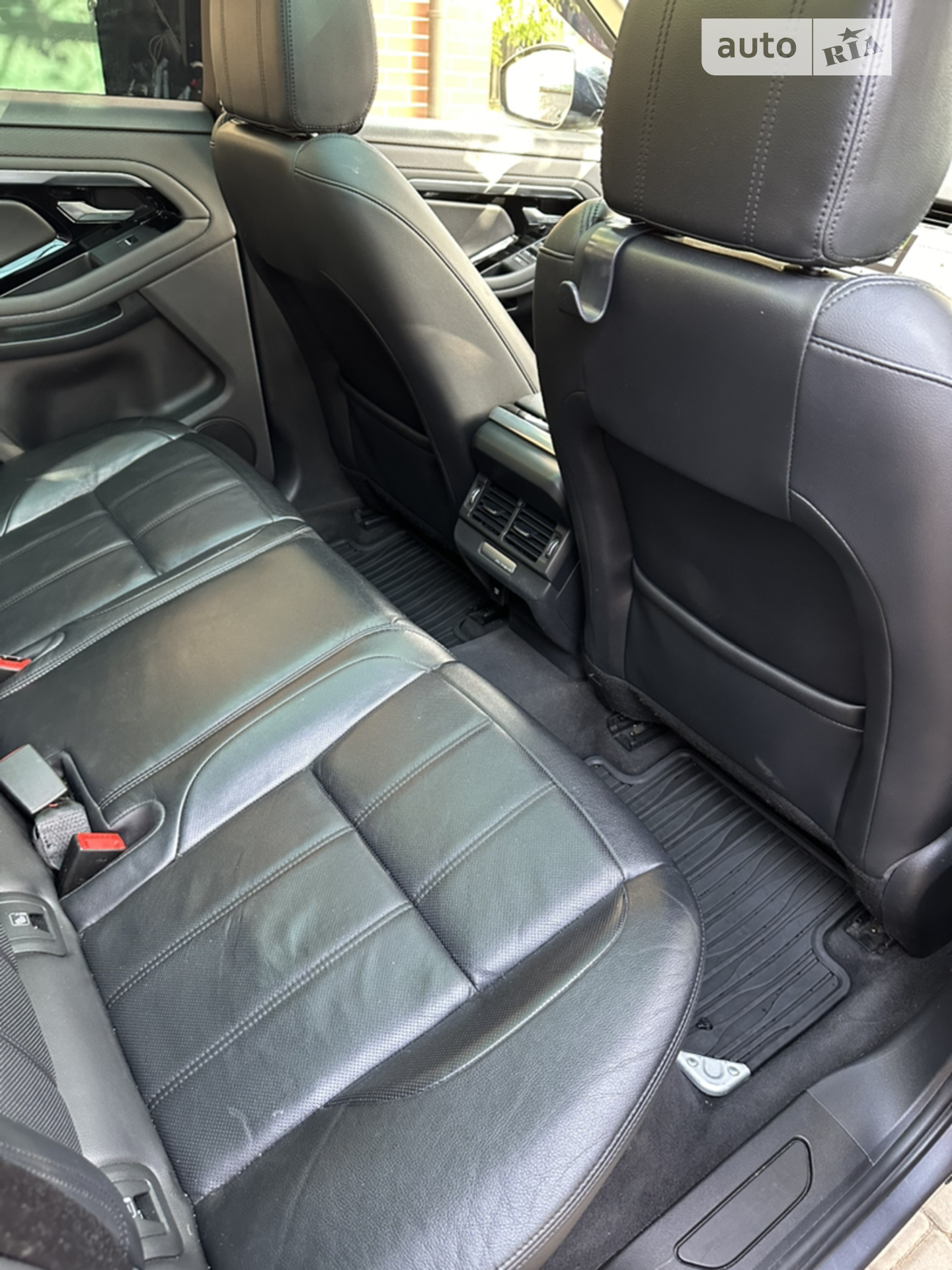 2019 Land Rover Range Rover Evoque - мініатюра 26