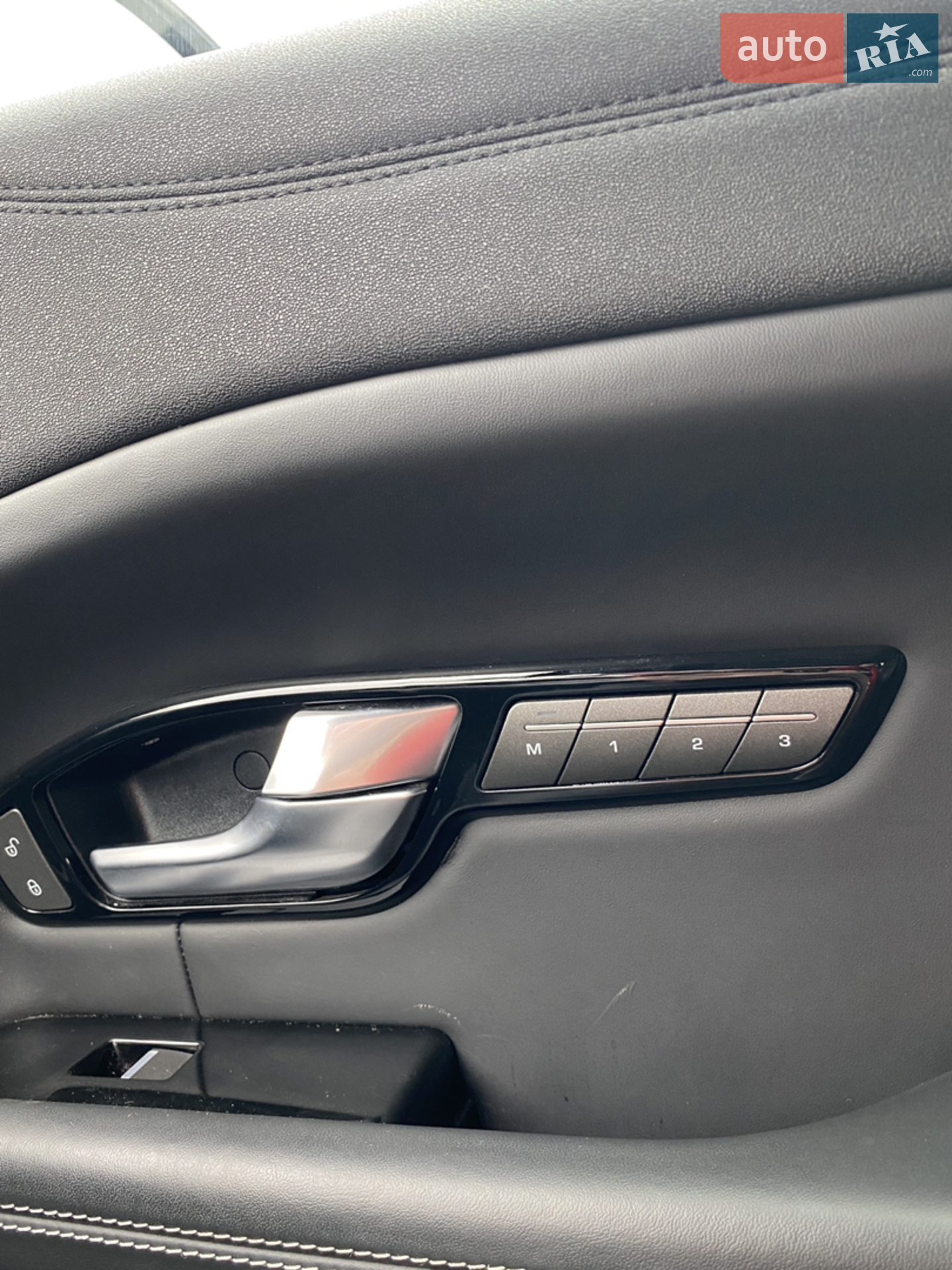 2018 Land Rover Range Rover Evoque - мініатюра 12