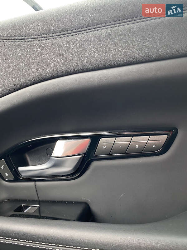 Внедорожник / Кроссовер Land Rover Range Rover Evoque 2018 в Иршаве