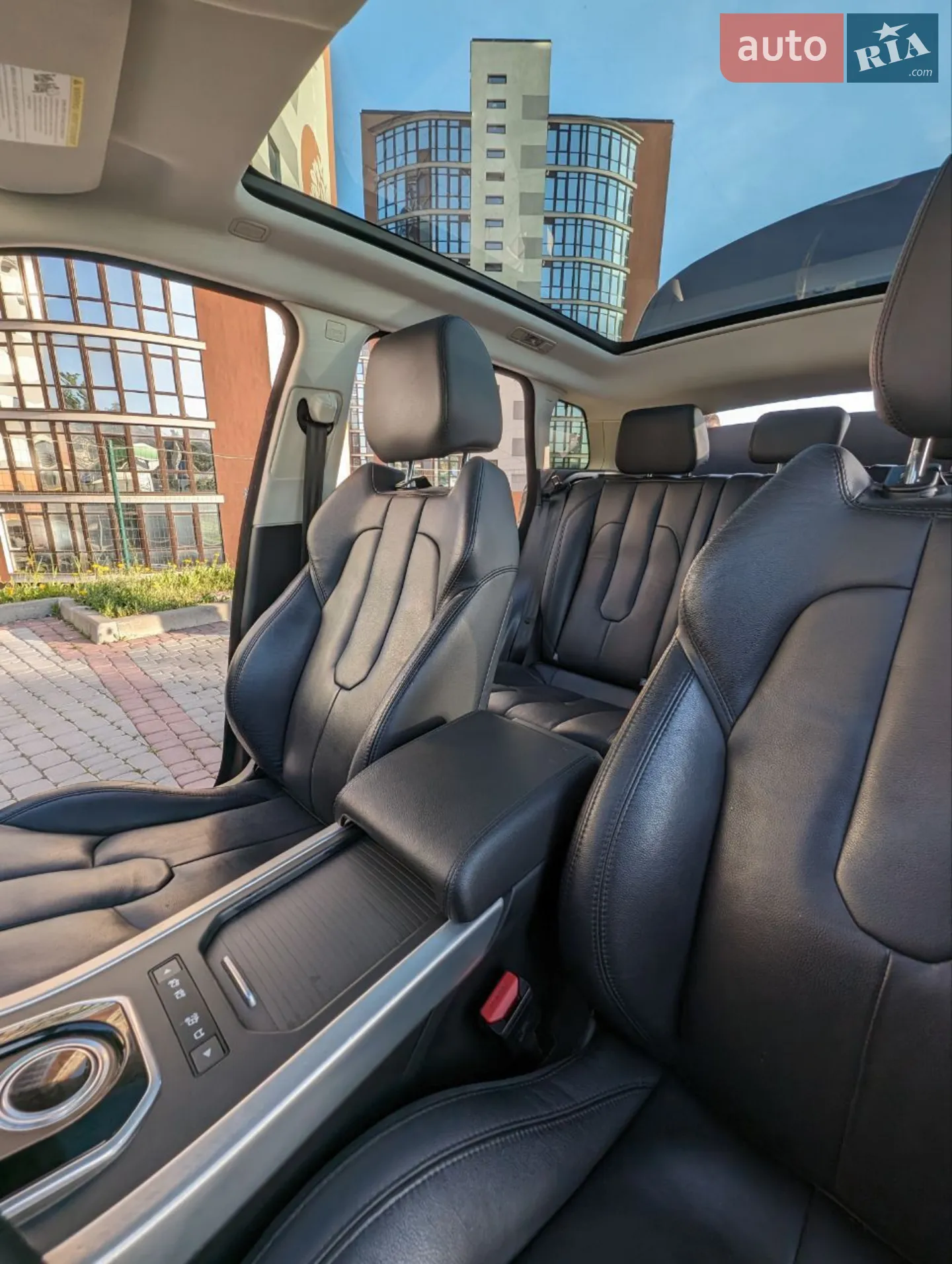 2014 Land Rover Range Rover Evoque - мініатюра 18