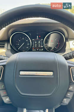 Внедорожник / Кроссовер Land Rover Range Rover Evoque 2016 в 