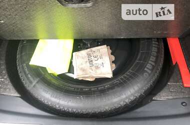 Внедорожник / Кроссовер Land Rover Range Rover Evoque 2011 в 