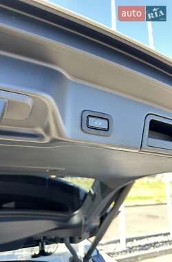 Внедорожник / Кроссовер Land Rover Range Rover Evoque 2019 в 