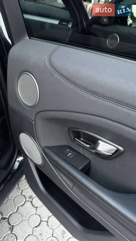 Внедорожник / Кроссовер Land Rover Range Rover Evoque 2015 в Черновцах