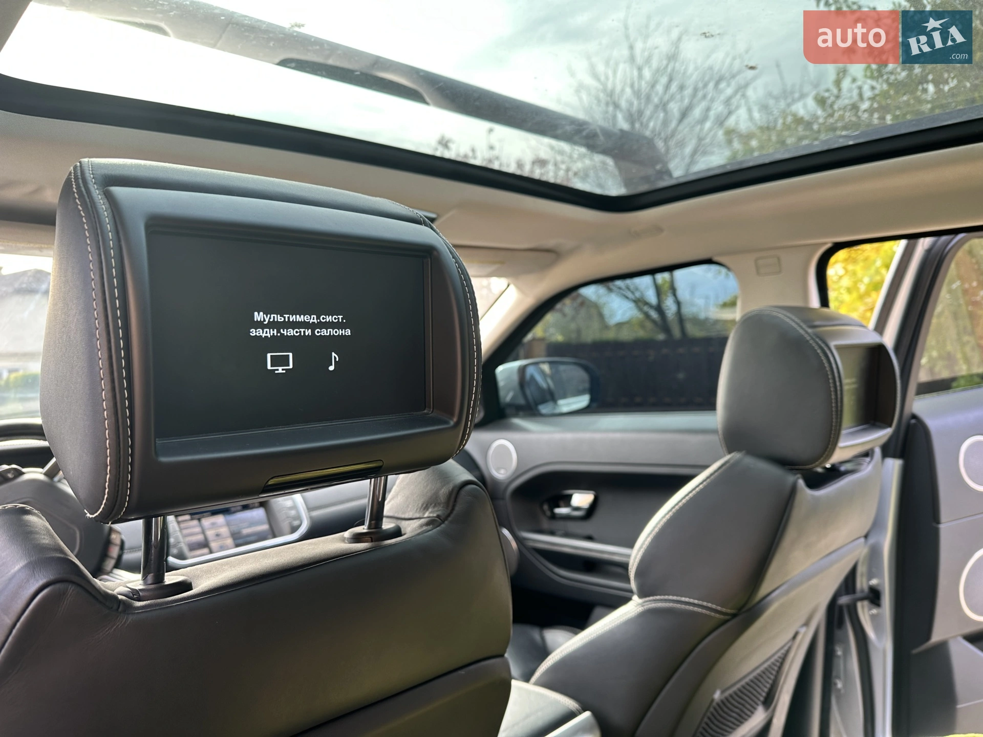 2011 Land Rover Range Rover Evoque - мініатюра 28