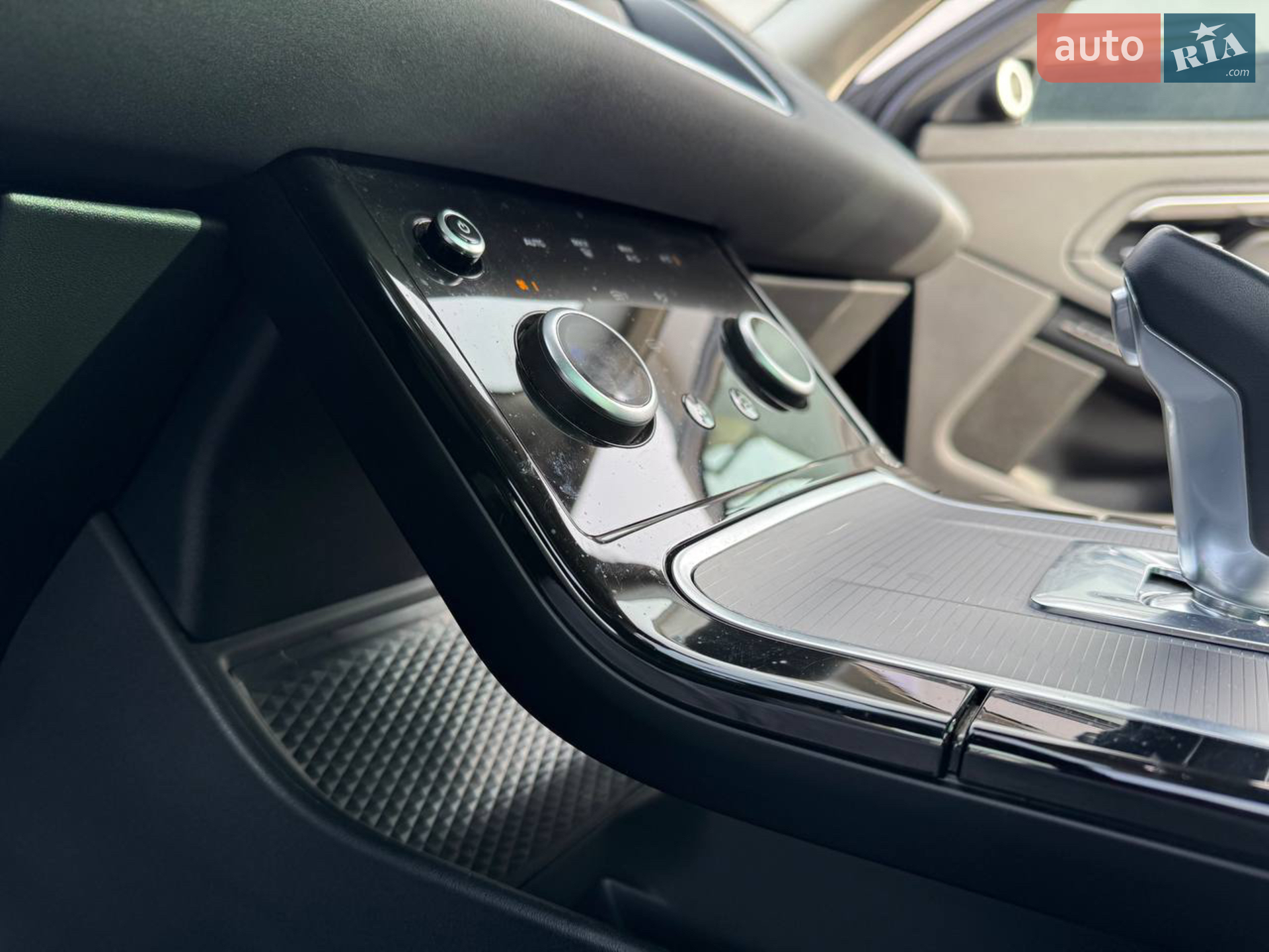 2019 Land Rover Range Rover Evoque - мініатюра 12