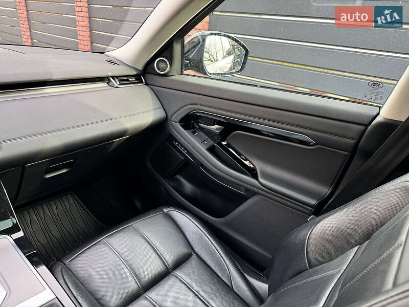 Внедорожник / Кроссовер Land Rover Range Rover Evoque 2019 в Черновцах
