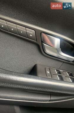 Внедорожник / Кроссовер Land Rover Range Rover Evoque 2015 в 