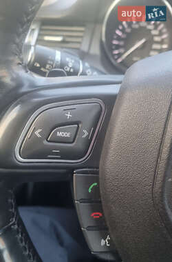 Внедорожник / Кроссовер Land Rover Range Rover Evoque 2011 в 