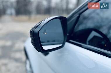 Позашляховик / Кросовер Land Rover Range Rover Evoque 2017 в 