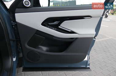 Позашляховик / Кросовер Land Rover Range Rover Evoque 2024 в 