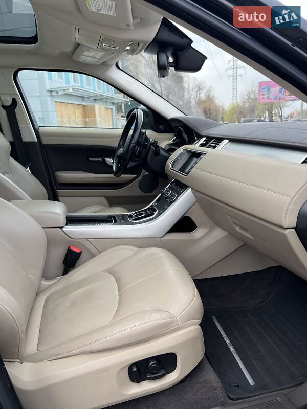 Внедорожник / Кроссовер Land Rover Range Rover Evoque 2016 в Днепре