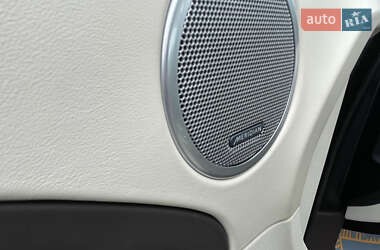 Внедорожник / Кроссовер Land Rover Range Rover Evoque 2012 в 