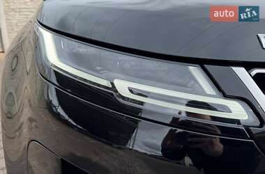 Внедорожник / Кроссовер Land Rover Range Rover Evoque 2019 в 
