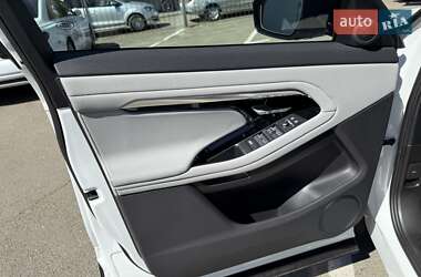 Внедорожник / Кроссовер Land Rover Range Rover Evoque 2021 в 