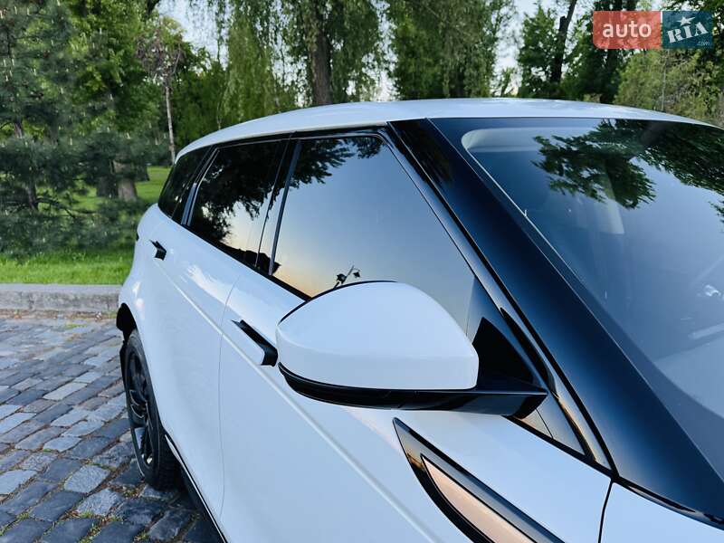 Внедорожник / Кроссовер Land Rover Range Rover Evoque 2019 в Киеве