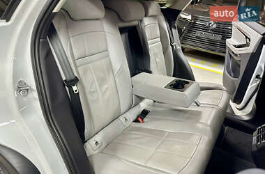 Внедорожник / Кроссовер Land Rover Range Rover Evoque 2019 в 