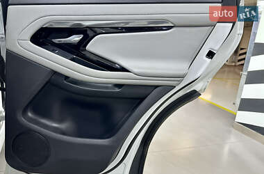 Внедорожник / Кроссовер Land Rover Range Rover Evoque 2019 в 