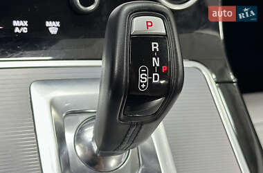 Внедорожник / Кроссовер Land Rover Range Rover Evoque 2019 в 