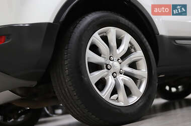 Внедорожник / Кроссовер Land Rover Range Rover Evoque 2015 в 